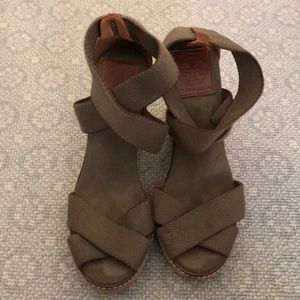 Tory Burch wedges